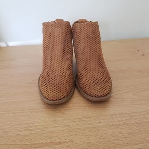 Qupid hills women's size 7.5